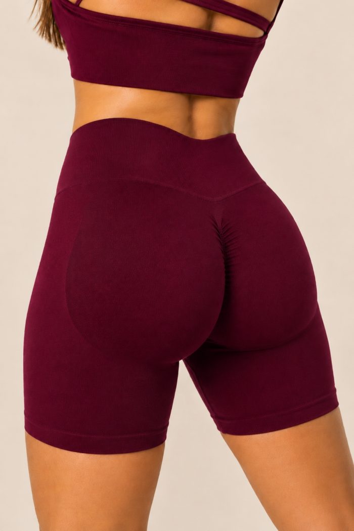 Joy Model Yüksek Bel Toparlayıcı Büzgü Detaylı Push Up Seamless Kısa Şort Tayt